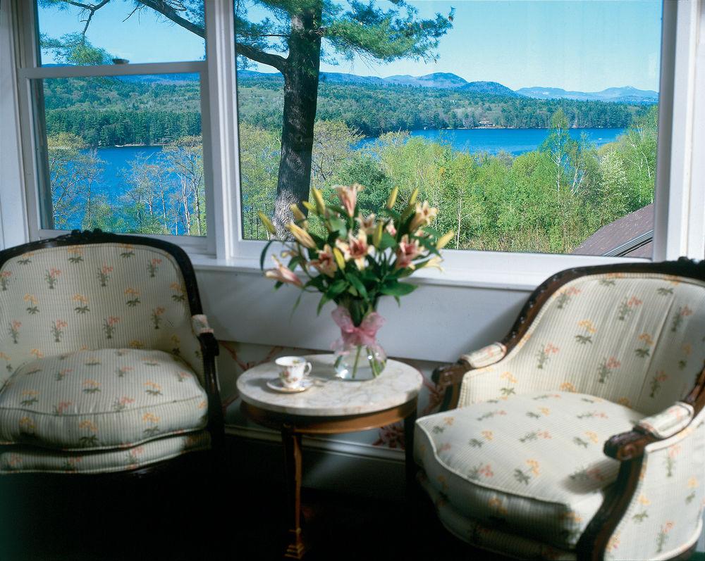 The Manor On Golden Pond Bed & Breakfast Holderness Bagian luar foto
