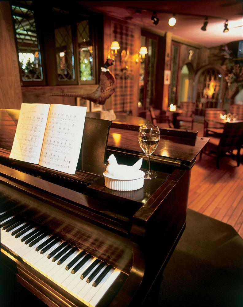 The Manor On Golden Pond Bed & Breakfast Holderness Bagian luar foto
